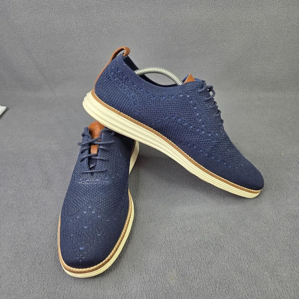 Cole Haan Men's OriginalGrand Stitchlite Wingtip Oxford (Size 10) Navy/Ivory